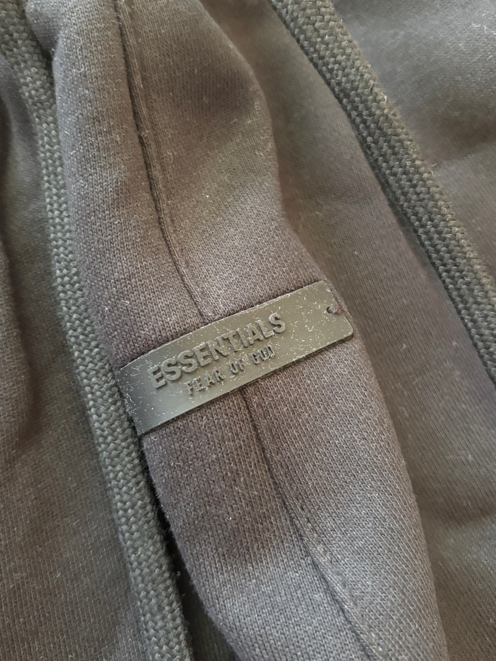 Essentials Sweatpants - Picture 4 of 7